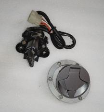 Замок зажигания и лючок бензобака на Kawasaki Ninja 250R 250 EX250 EX 250 EX250R 2008-2012 г.в.